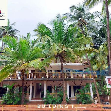 Coconut Garden Beach House Mālvan Extérieur photo