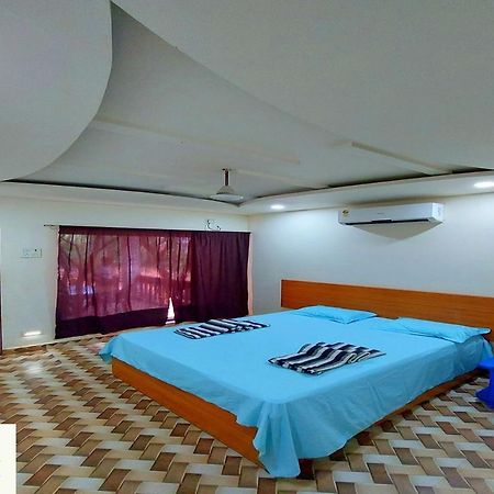 Coconut Garden Beach House Mālvan Extérieur photo