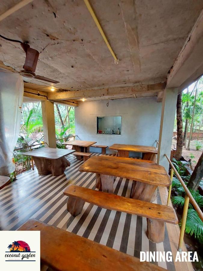 Coconut Garden Beach House Mālvan Extérieur photo