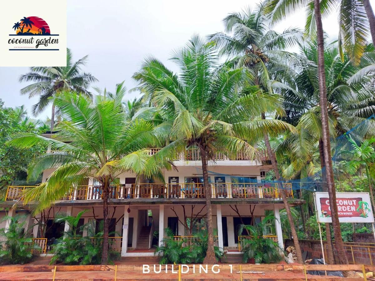 Coconut Garden Beach House Mālvan Extérieur photo
