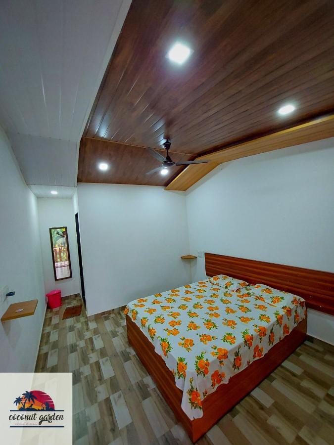 Coconut Garden Beach House Mālvan Extérieur photo